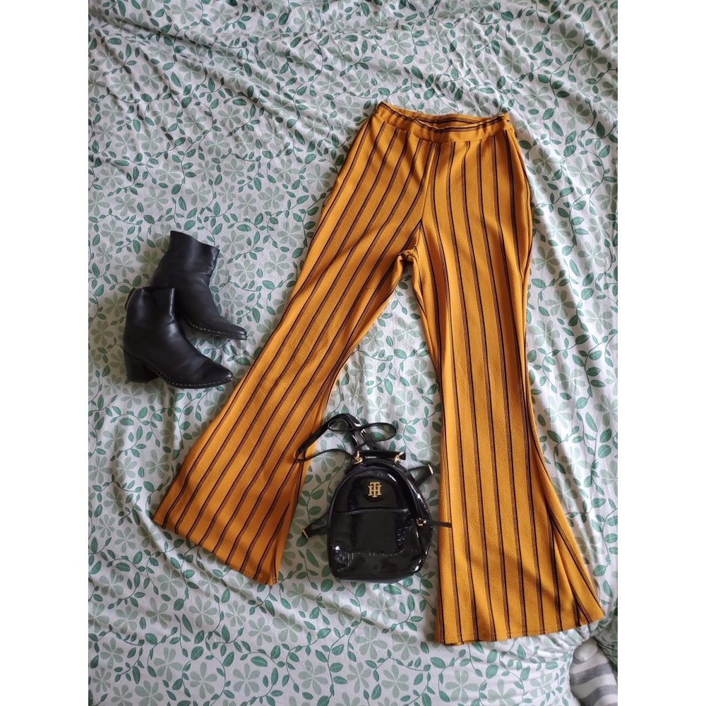 Nasty Gal Flair Pants Size 4